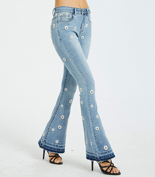 Daisy Embroidered Flared Jeans