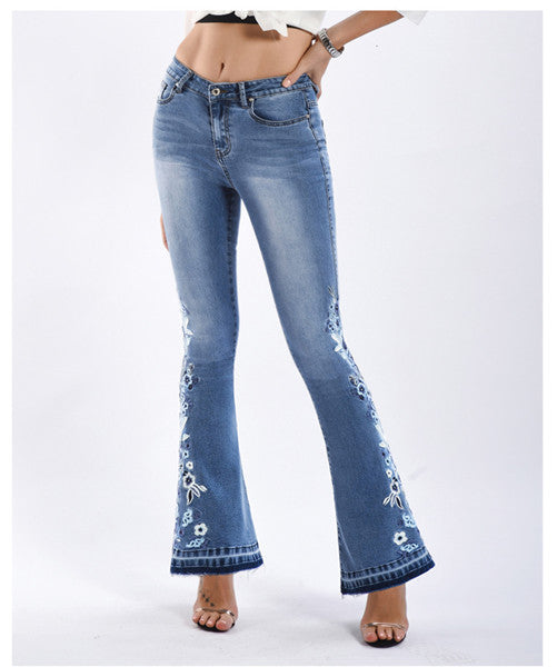 Retro-chic Look Embroidered Flare Jeans