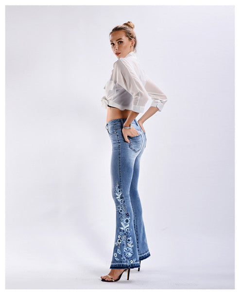 Retro-chic Look Embroidered Flare Jeans